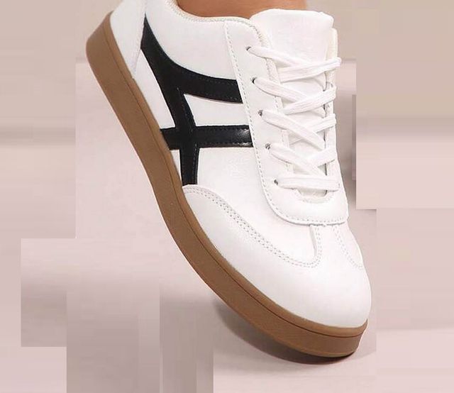 SNKORA Core Comfort Sneakers