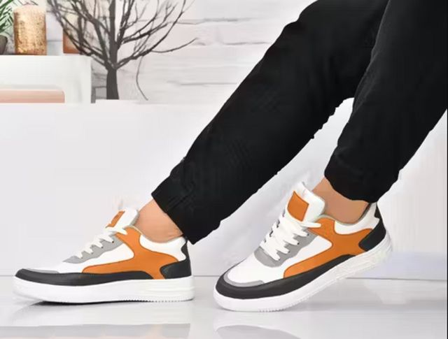 SNKORA Urban Comfort Casual Sneakers